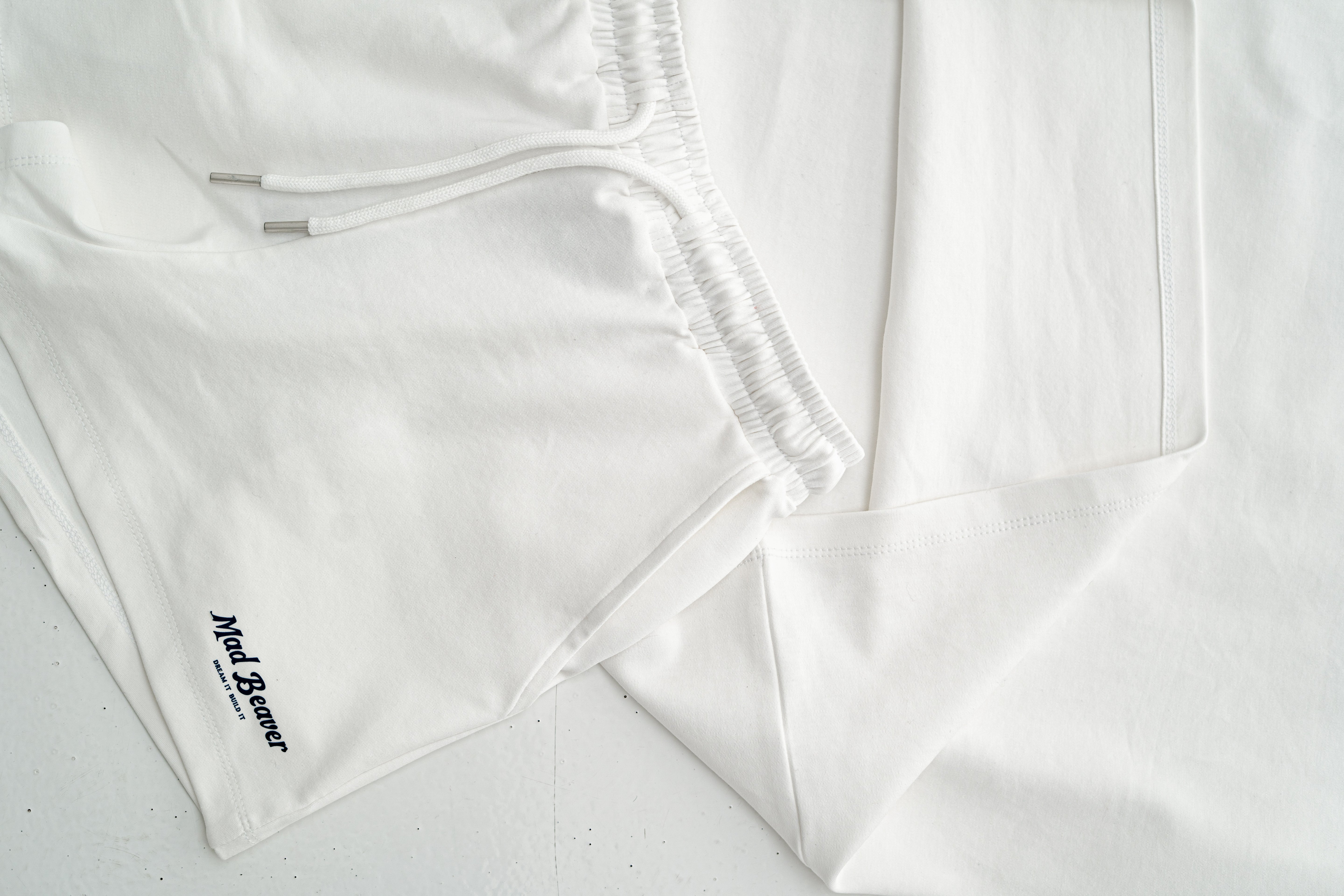 CLASSIC SET: Tee Shirt and Women shorts